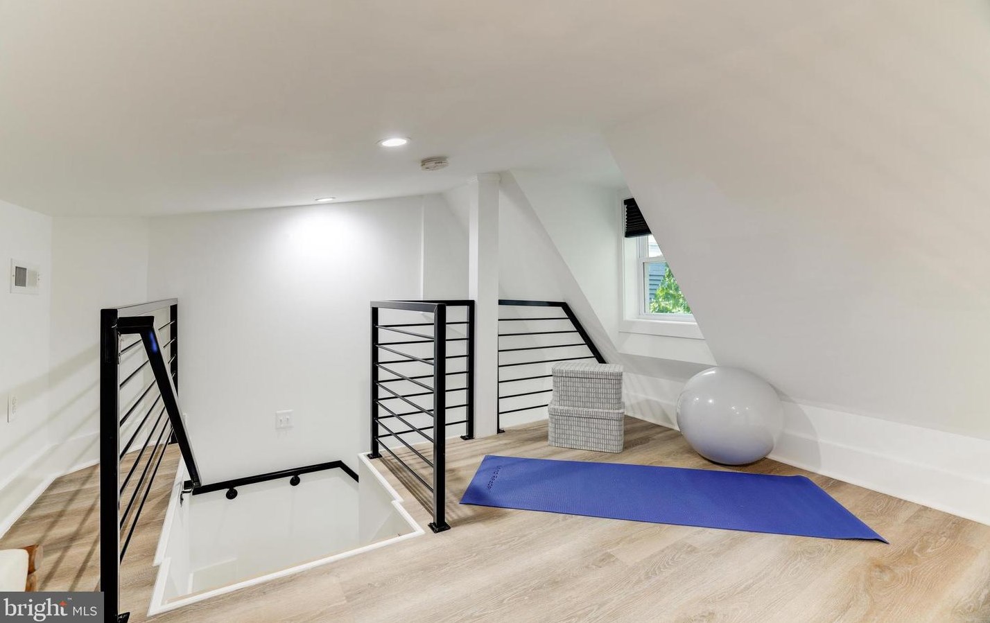 34 New York Ave, Washington DC  20001-1257 exterior