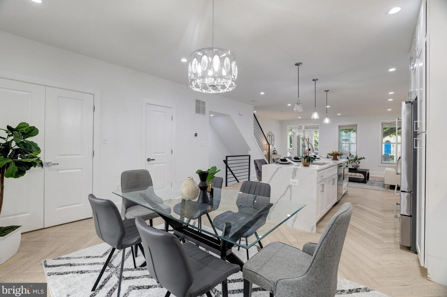 34 New York Ave, Washington DC  20001-1257 exterior