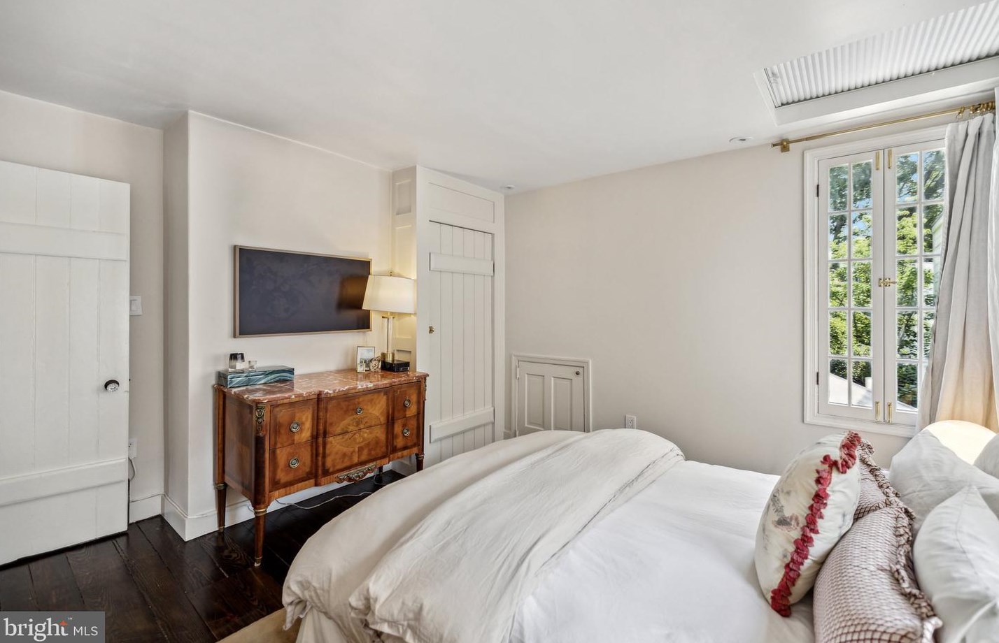 1643 35th St, Washington DC  20007-2343 exterior