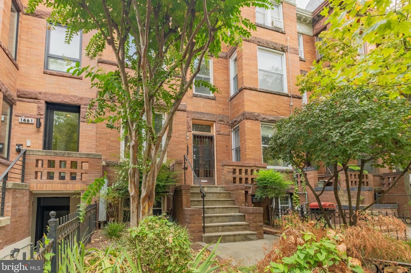 1459 Chapin St, Washington DC  20009-4510 exterior