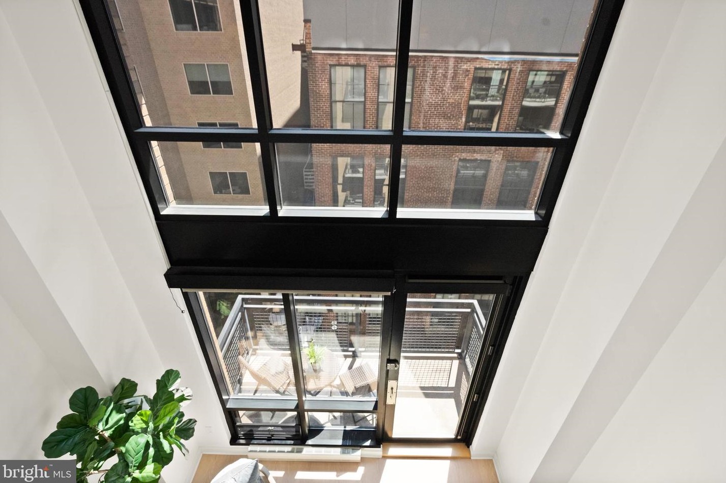 912 F St, Washington DC  20004-1441 exterior