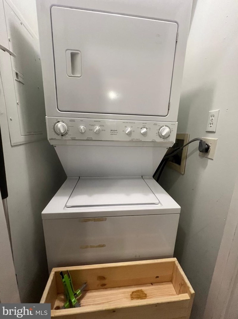 1515 U St, Washington DC  20020-4807 exterior