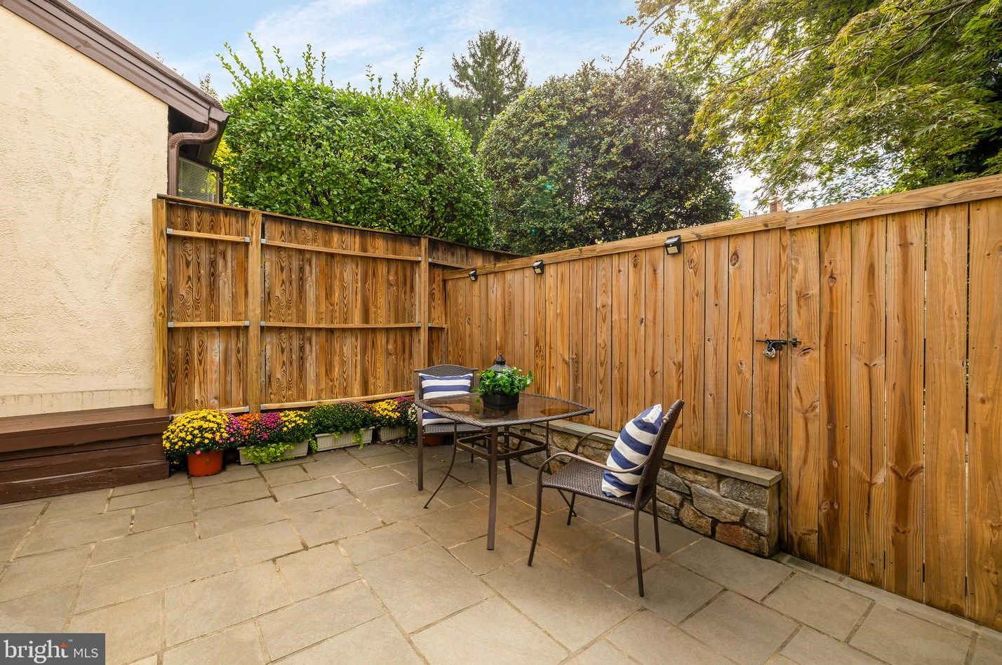 4470 Reservoir Rd, Washington DC 20007-2041 exterior