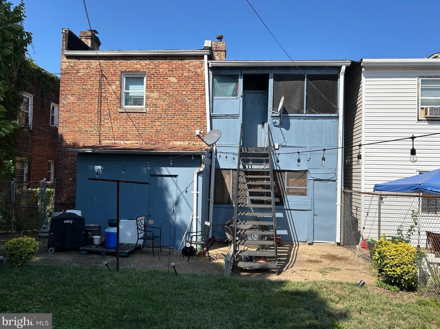 1633 Virginia Ave, Washington DC 20002-2333 exterior