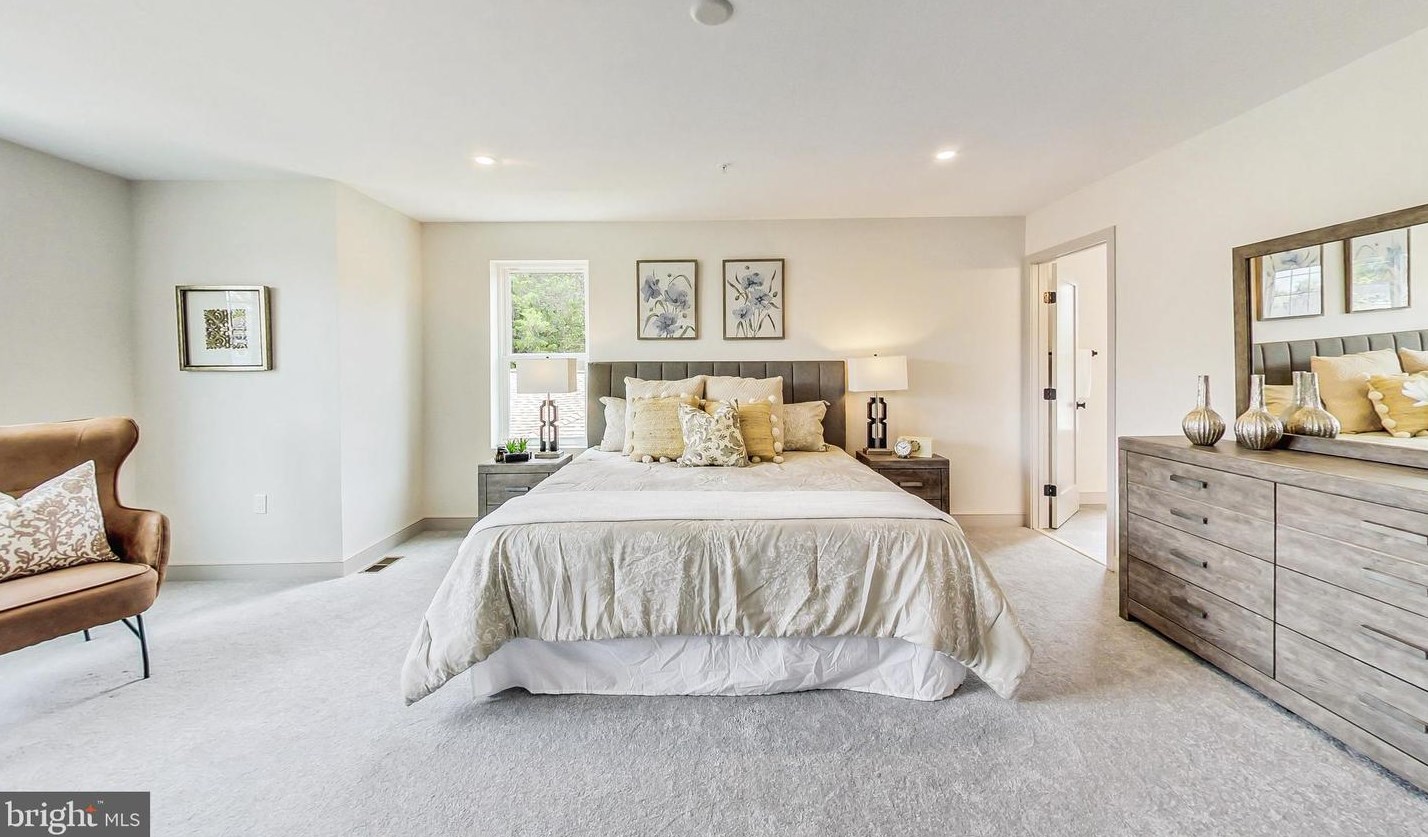 1113 48 St, Washington DC 20007-1553 exterior