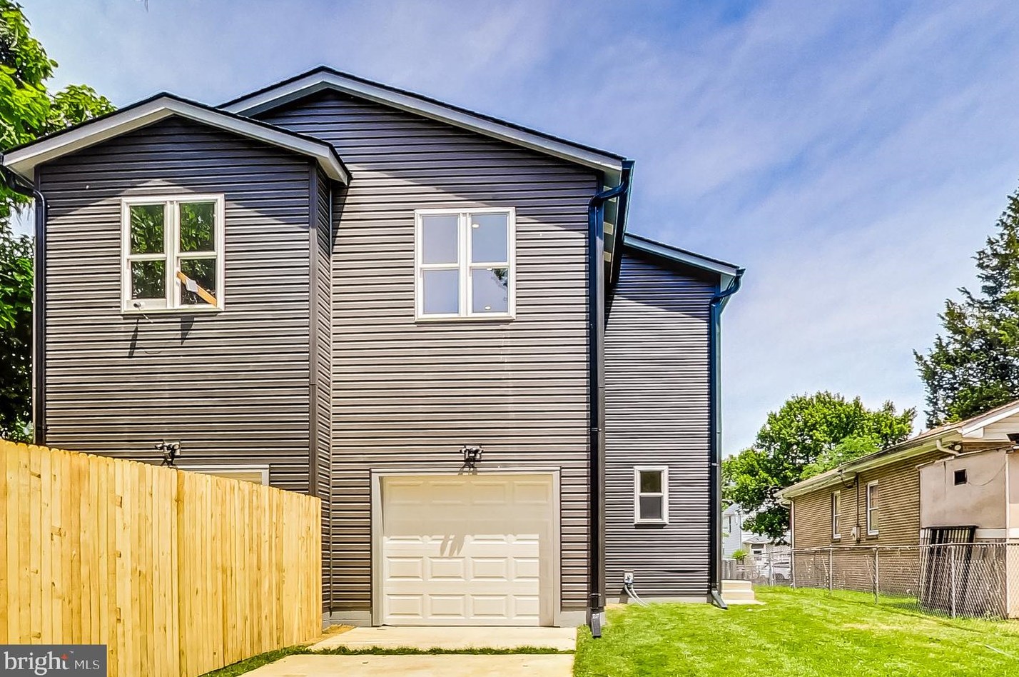 1113 48 St, Washington DC 20007-1553 exterior