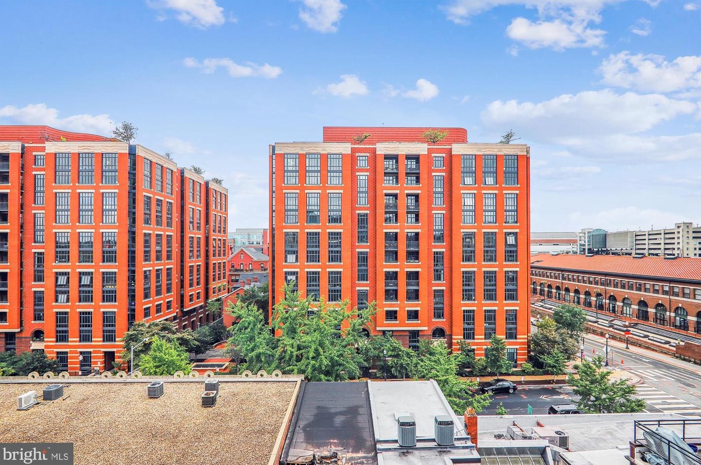 911 2nd St, Washington DC  20002-3501 exterior