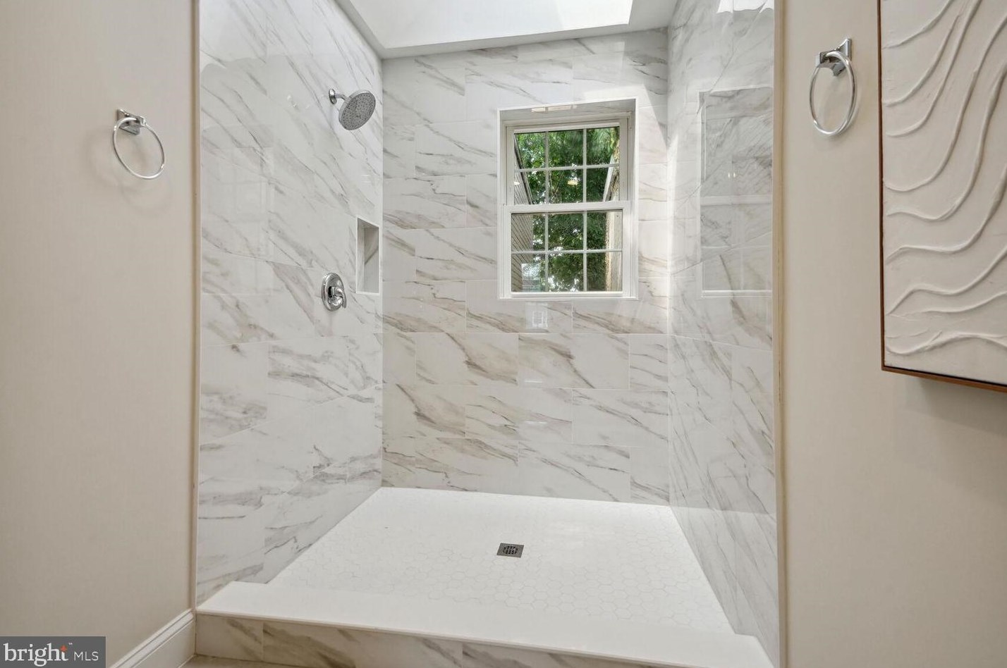 1636 Independence Ave, Washington DC 20003-1637 exterior