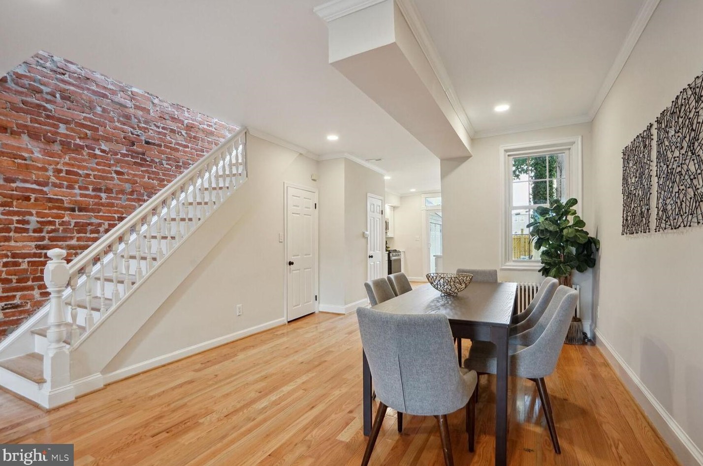 1636 Independence Ave, Washington DC 20003-1637 exterior