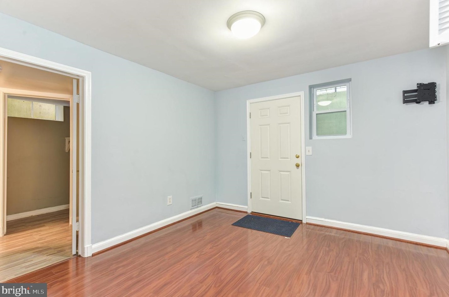 4525 Macomb St, Washington DC 20016-2752 exterior