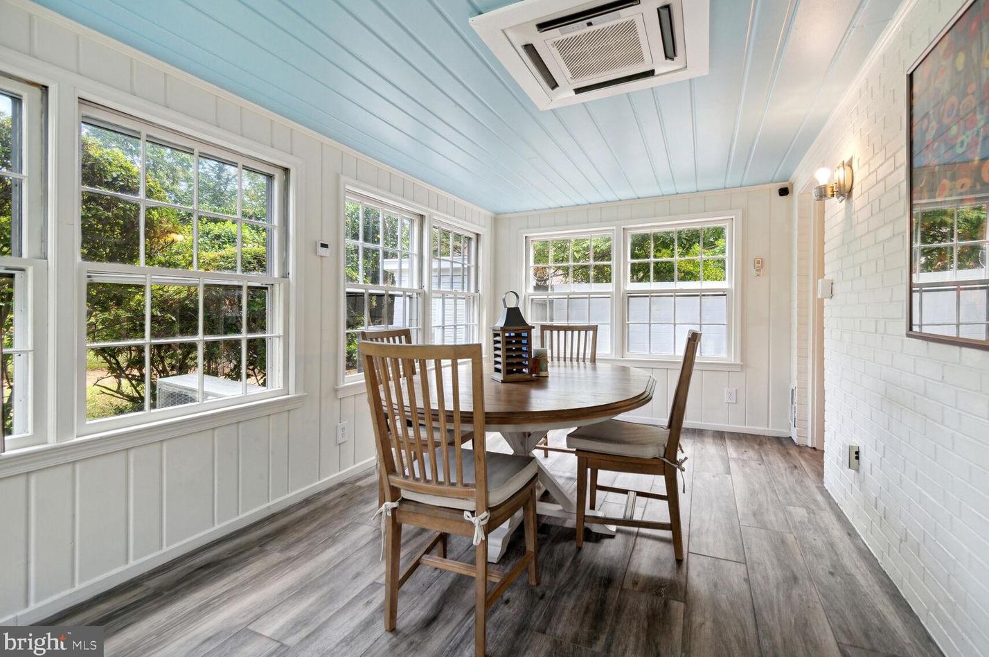 4525 Macomb St, Washington DC 20016-2752 exterior