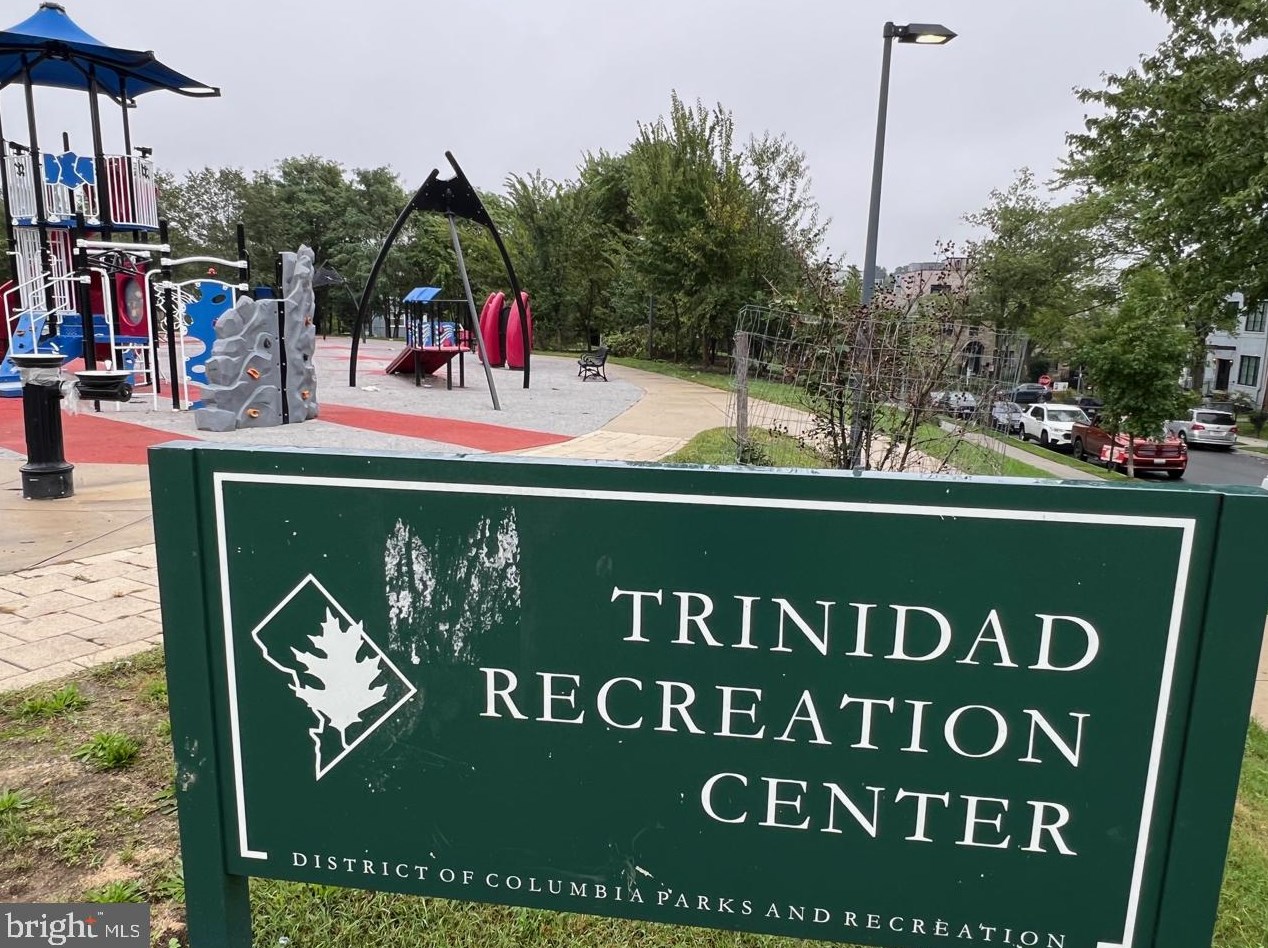 1842 L St, Washington DC 20002-3024 exterior