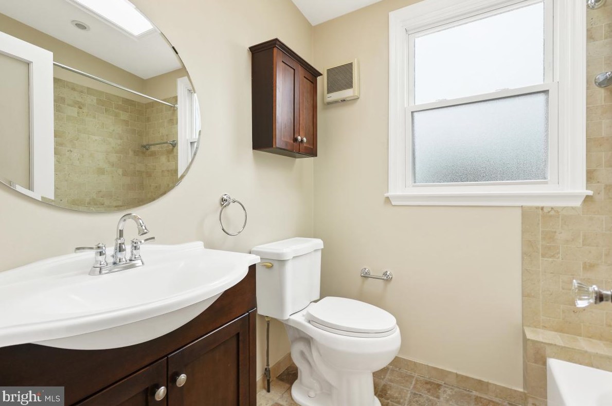 422 Irving St, Washington DC 20010-2913 exterior