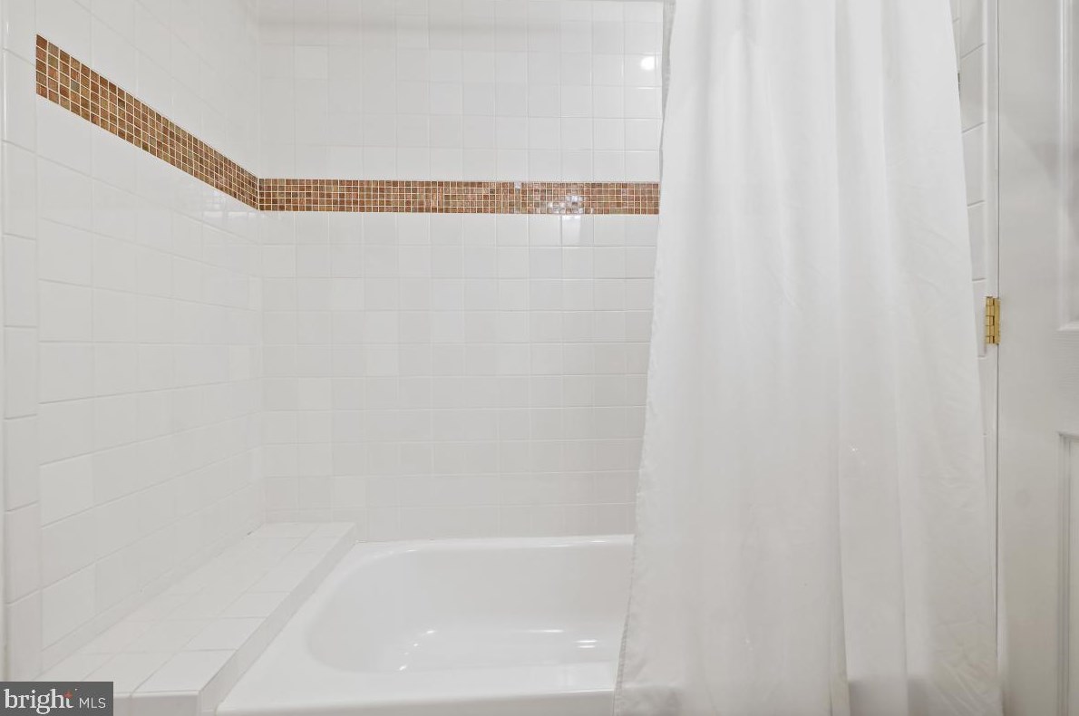 422 Irving St, Washington DC 20010-2913 exterior