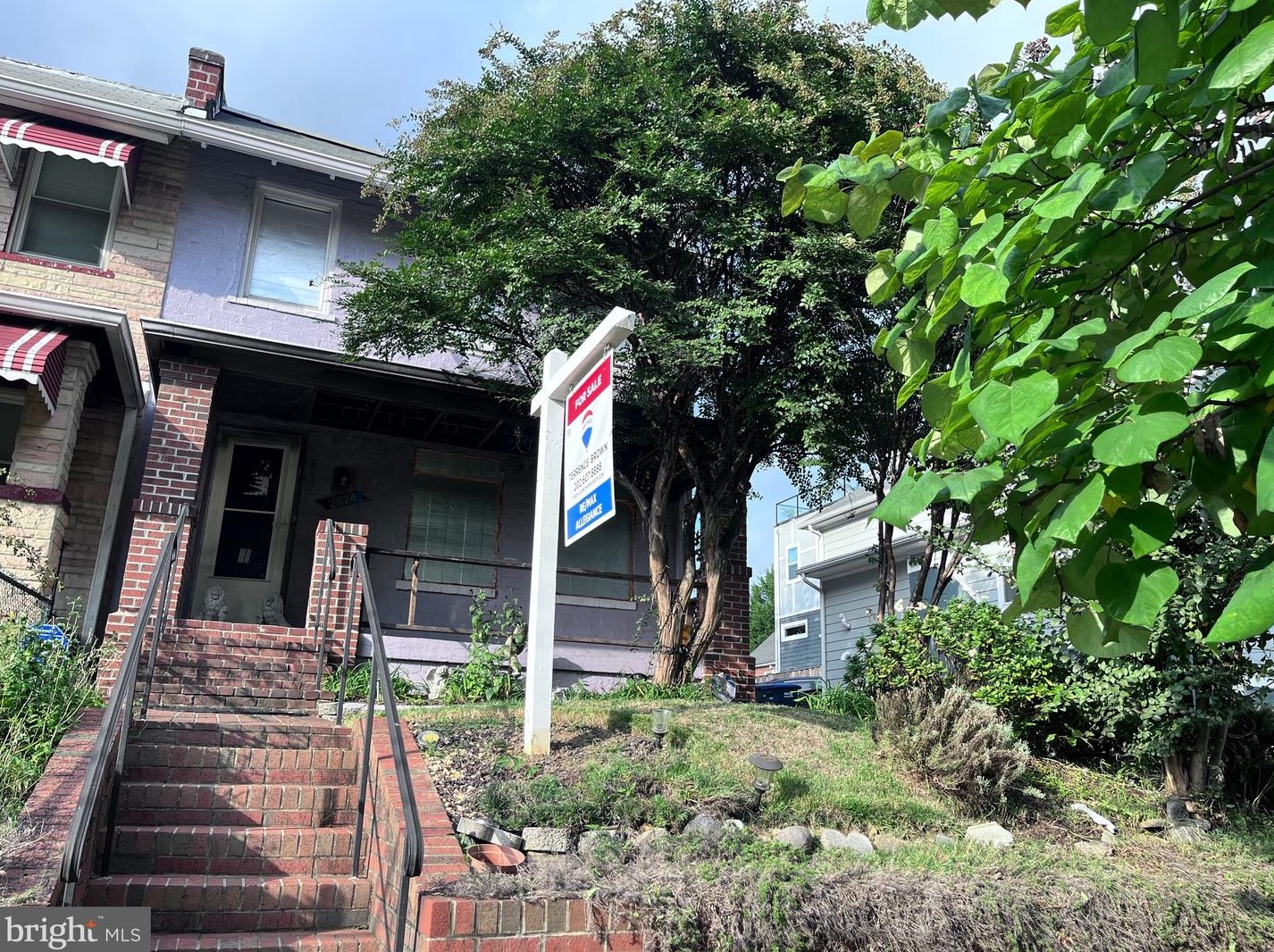 2224 R St, Washington DC 20002-1908 exterior