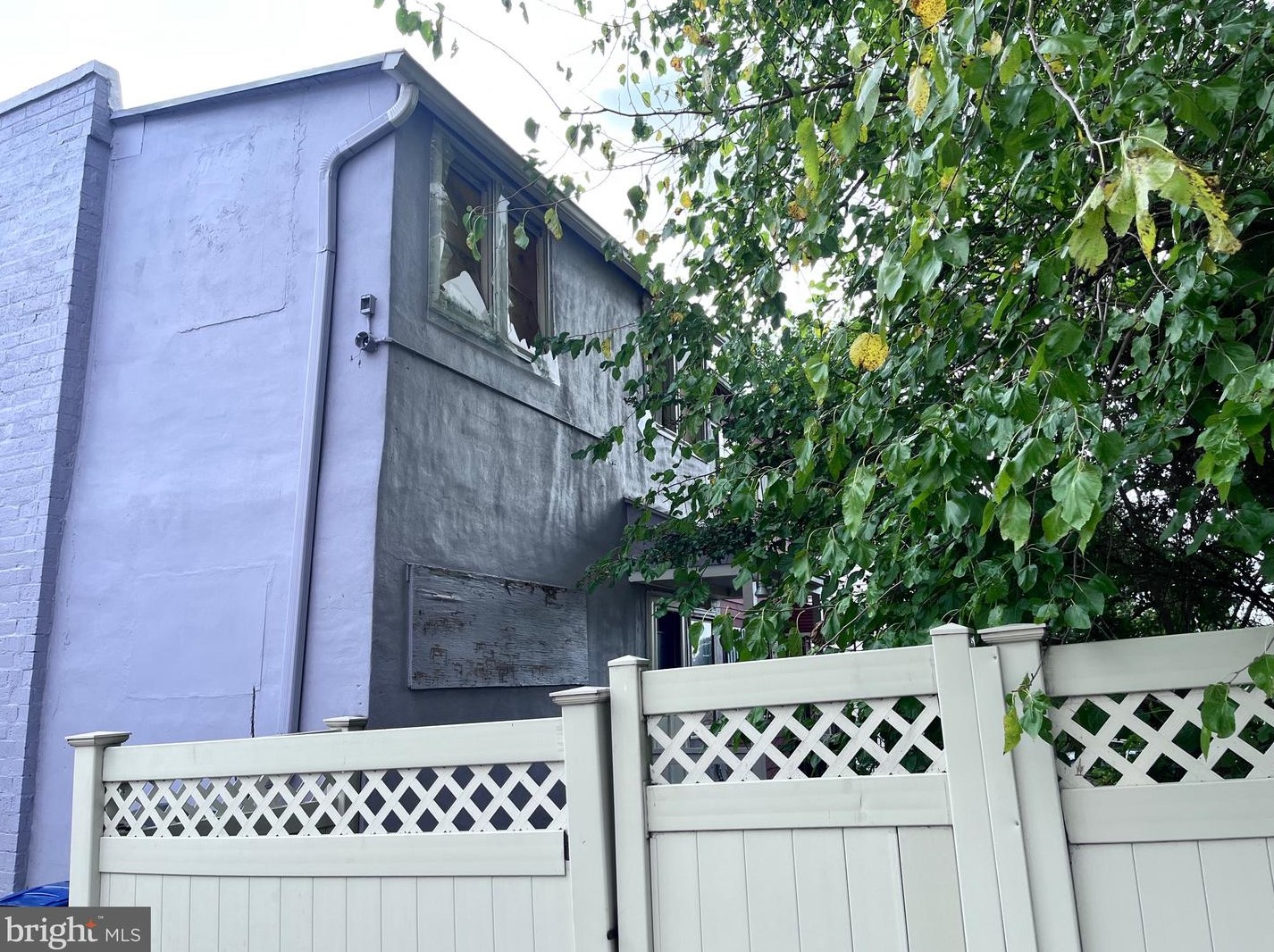 2224 R St, Washington DC 20002-1908 exterior