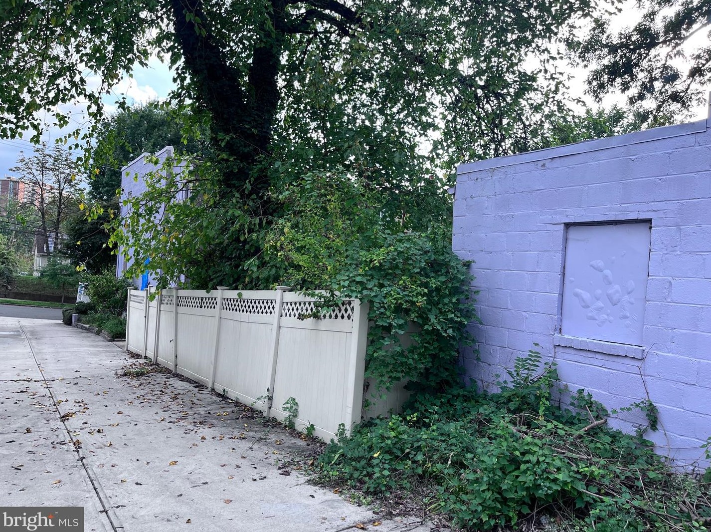 2224 R St, Washington DC 20002-1908 exterior