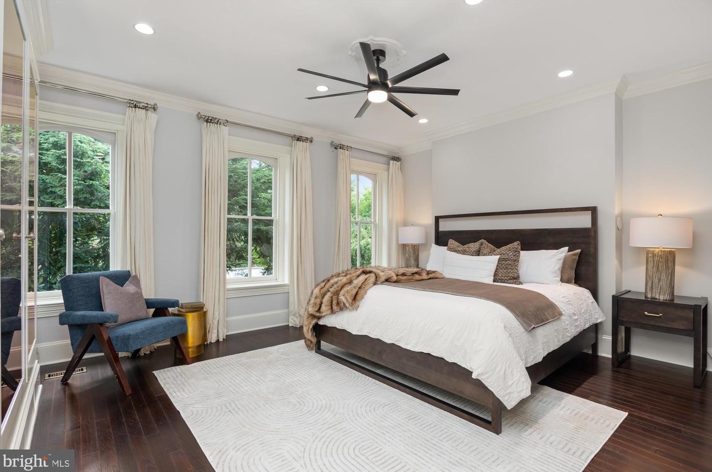 710 Capitol St, Washington DC 20003-1345 exterior