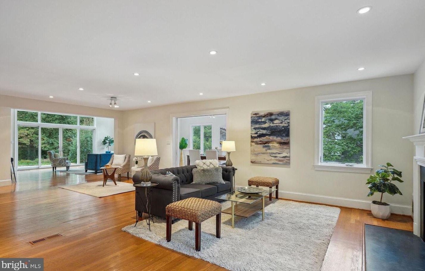 2354 King Pl, Washington DC 20007-1029 exterior