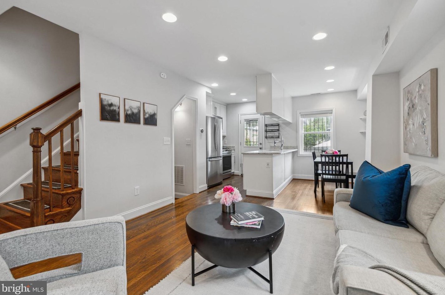 3307 12 St, Washington DC 20003-2206 exterior