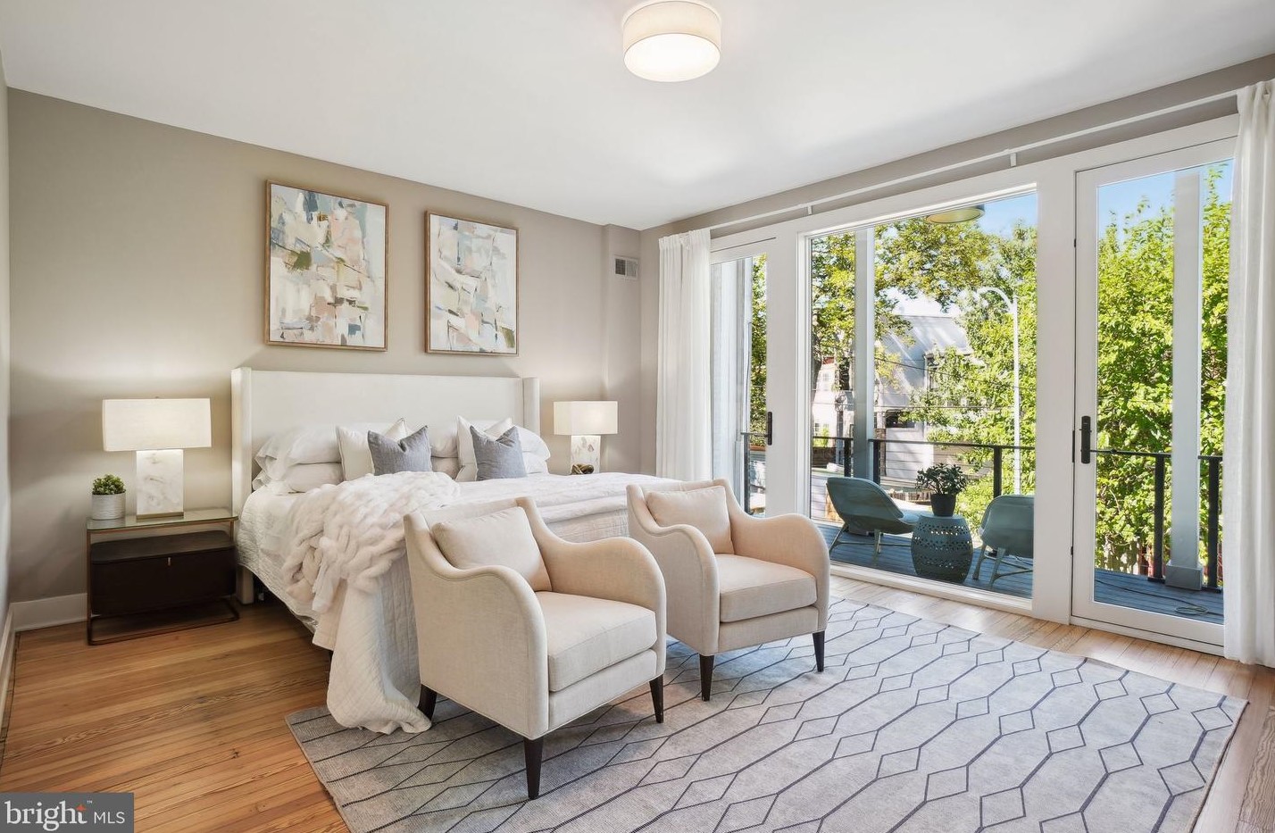 1334 Independence Ave, Washington DC 20003-2365 exterior