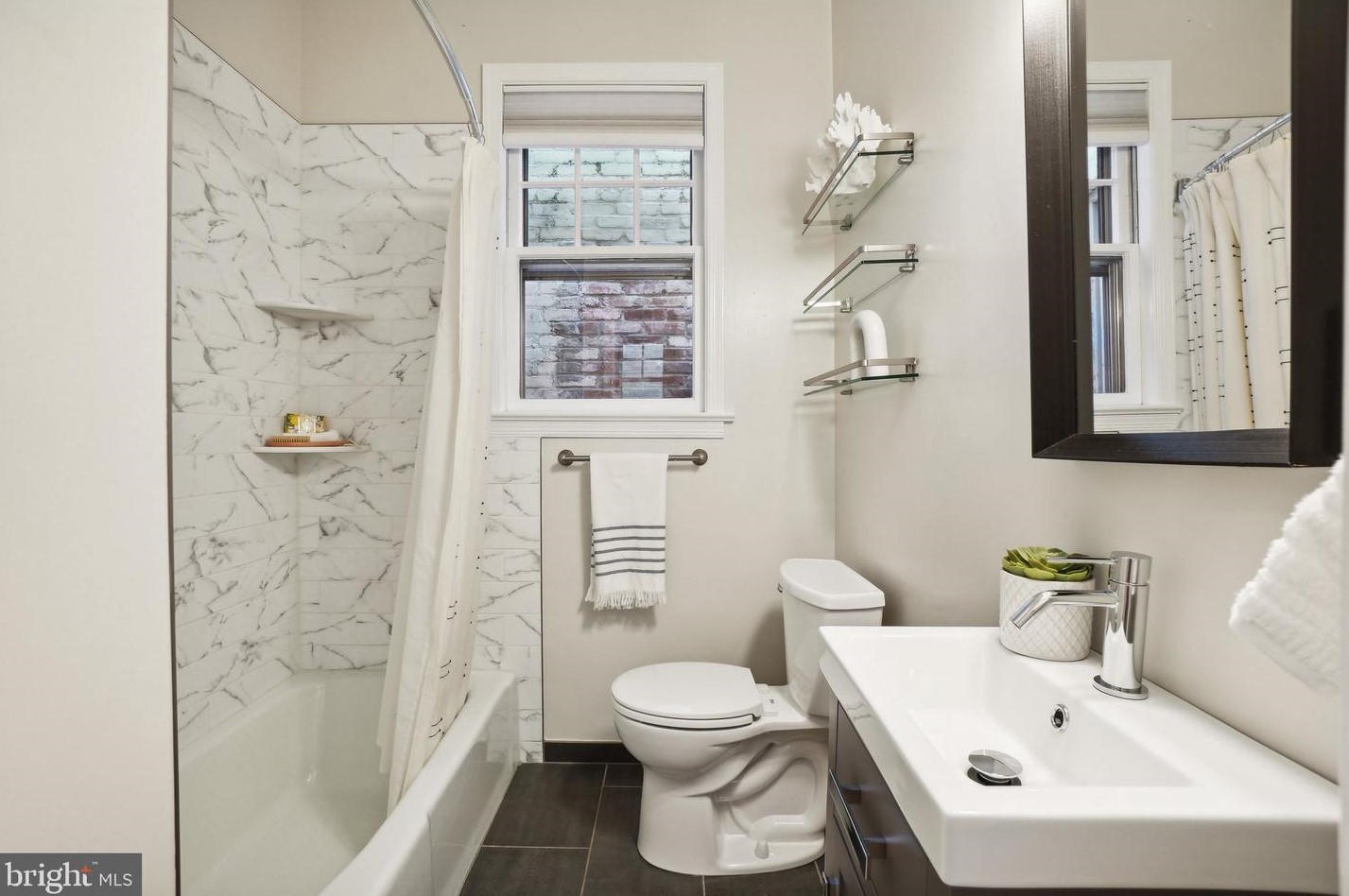 1334 Independence Ave, Washington DC 20003-2365 exterior