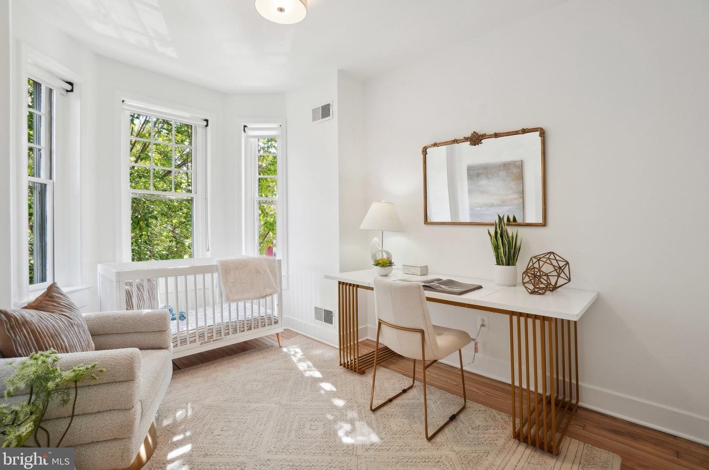 1334 Independence Ave, Washington DC 20003-2365 exterior