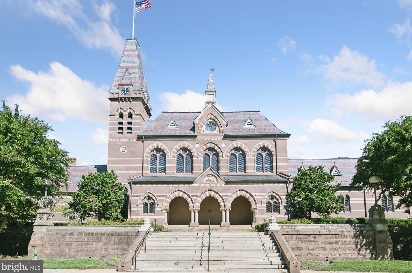 1706 Virginia Ave, Washington DC  20002-2336 exterior