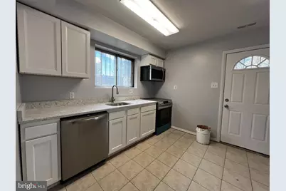 4930 Eads Place NE, Washington, DC 20019 - Photo 5