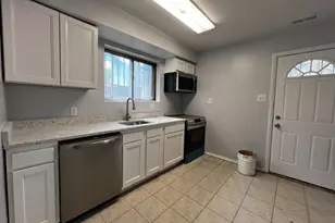 4930 Eads Pl NE, Washington, DC 20019 - Photo 5