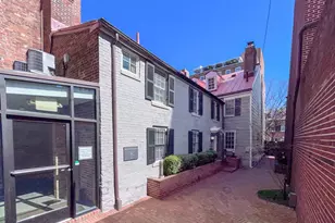 1072 Thomas Jefferson St NW, Washington, DC 20007 - Photo 3