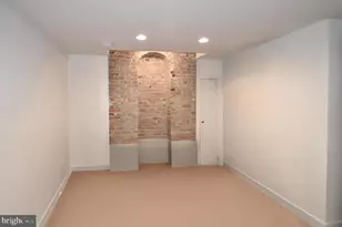 1072 Thomas Jefferson St NW, Washington, DC 20007 - Photo 13