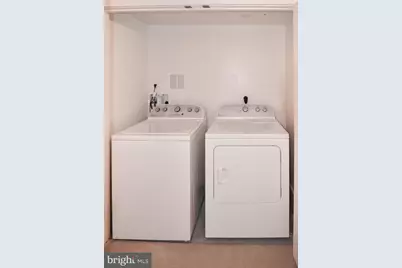 1072 Thomas Jefferson Street NW, Washington, DC 20007 - Photo 29