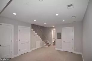 1072 Thomas Jefferson St NW, Washington, DC 20007 - Photo 33