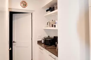 1072 Thomas Jefferson St NW, Washington, DC 20007 - Photo 9