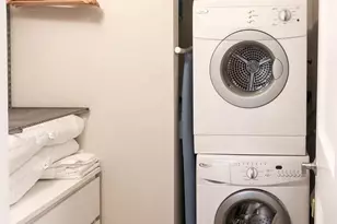 1072 Thomas Jefferson St NW, Washington, DC 20007 - Photo 43