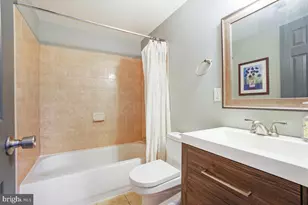 1377 K St SE, Washington, DC 20003 - Photo 13