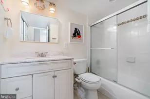 922 24th St NW, Washington, DC 20037 - Photo 15