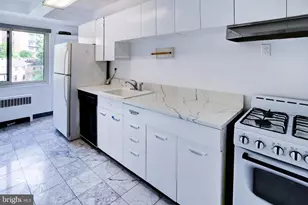 4201 Cathedral Ave NW, Washington, DC 20016 - Photo 25