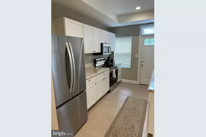 906 I Street SE #2, Washington, DC 20003 - Photo 5