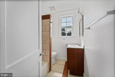 212 Division Avenue NE, Washington, DC 20019 - Photo 7