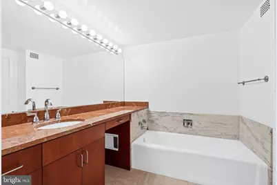 2700 Virginia Avenue NW #109, Washington, DC 20037 - Photo 19