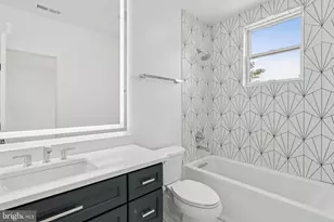 636 Edgewood St NE, Washington, DC 20017 - Photo 9