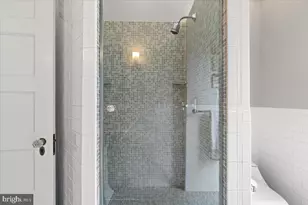 2816 27th St NW, Washington, DC 20008 - Photo 29