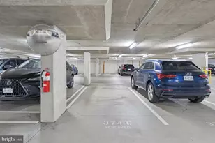 910 M St NW, Washington, DC 20001 - Photo 17