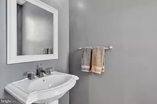 1730 1st St NW, Washington, DC 20001 - Photo 11