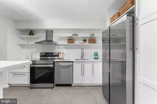 2141 P St NW, Washington, DC 20037 - Photo 11