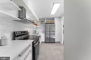 2141 P St NW, Washington, DC 20037 - Photo 9