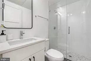 256 15th St SE, Washington, DC 20003 - Photo 9