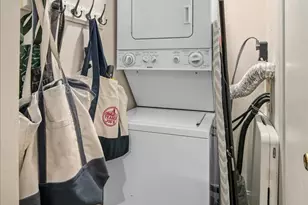 304 2nd St SE, Washington, DC 20003 - Photo 15